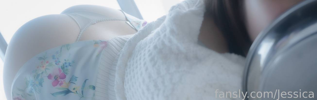 Fansly banner for @Jessica