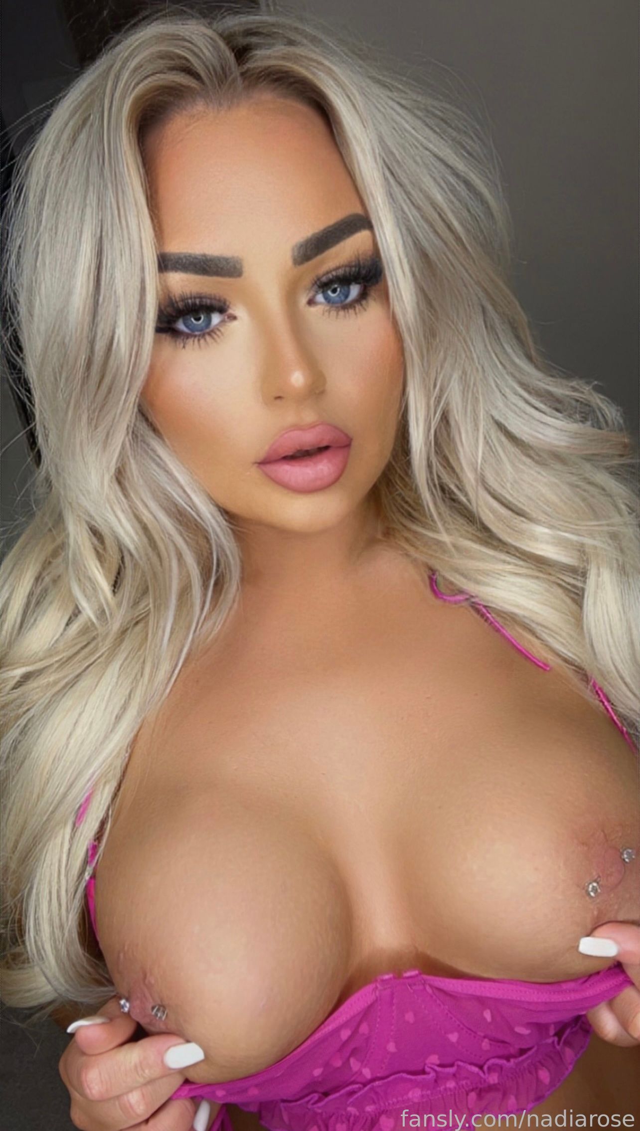 𝙁𝙄𝙇𝙏𝙃𝙔 MILF