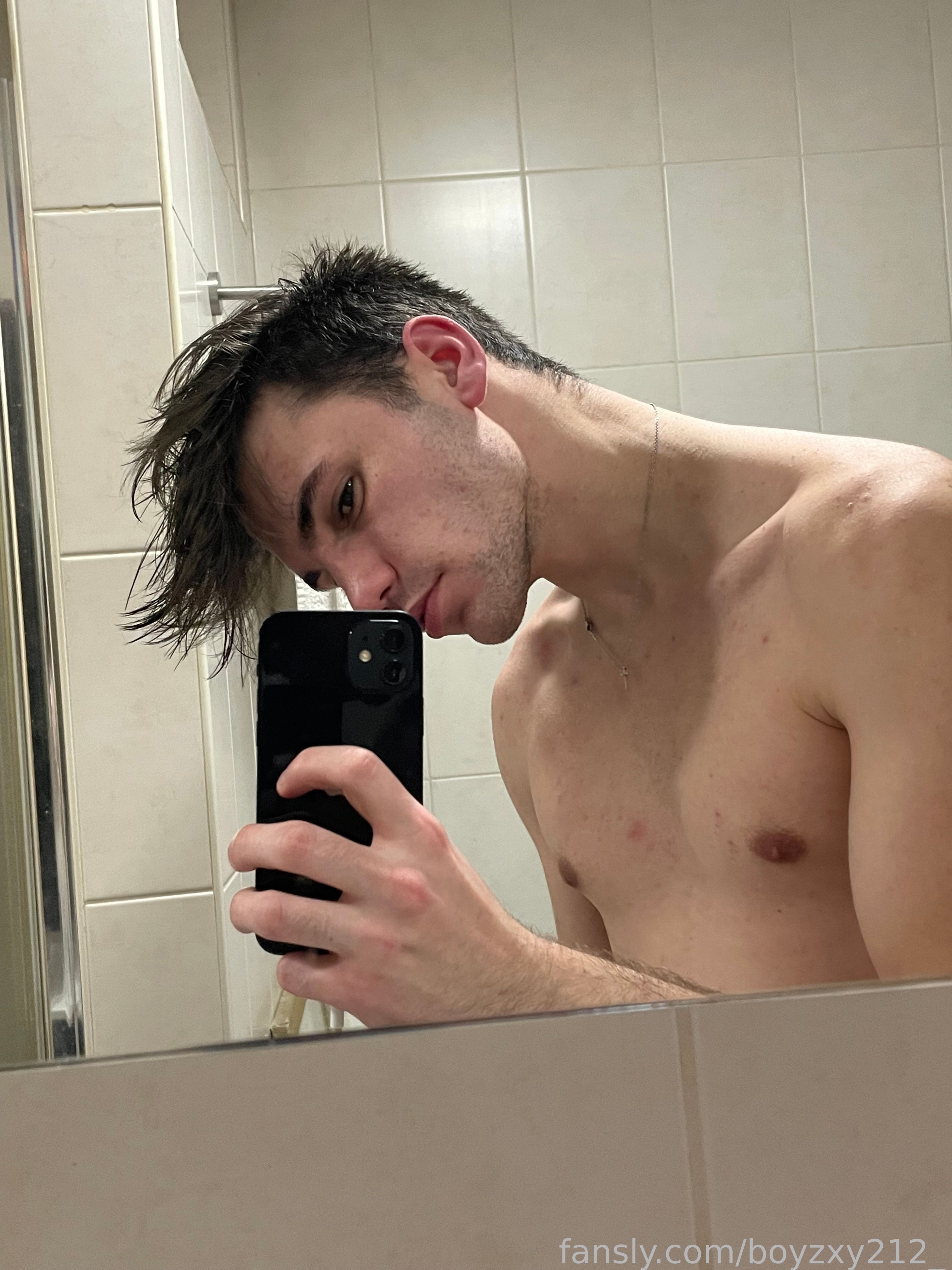 boyzxy212_