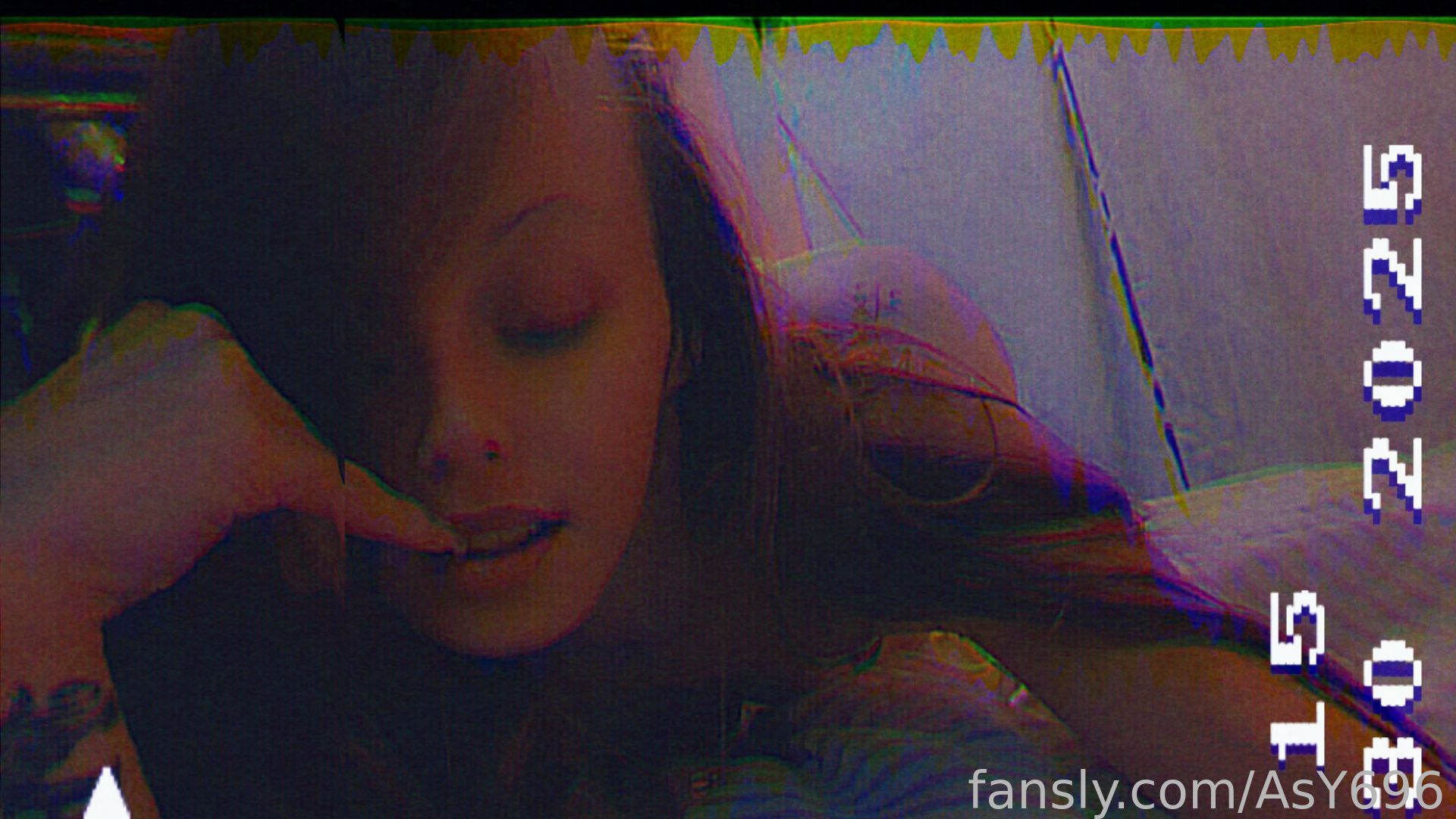AsY696