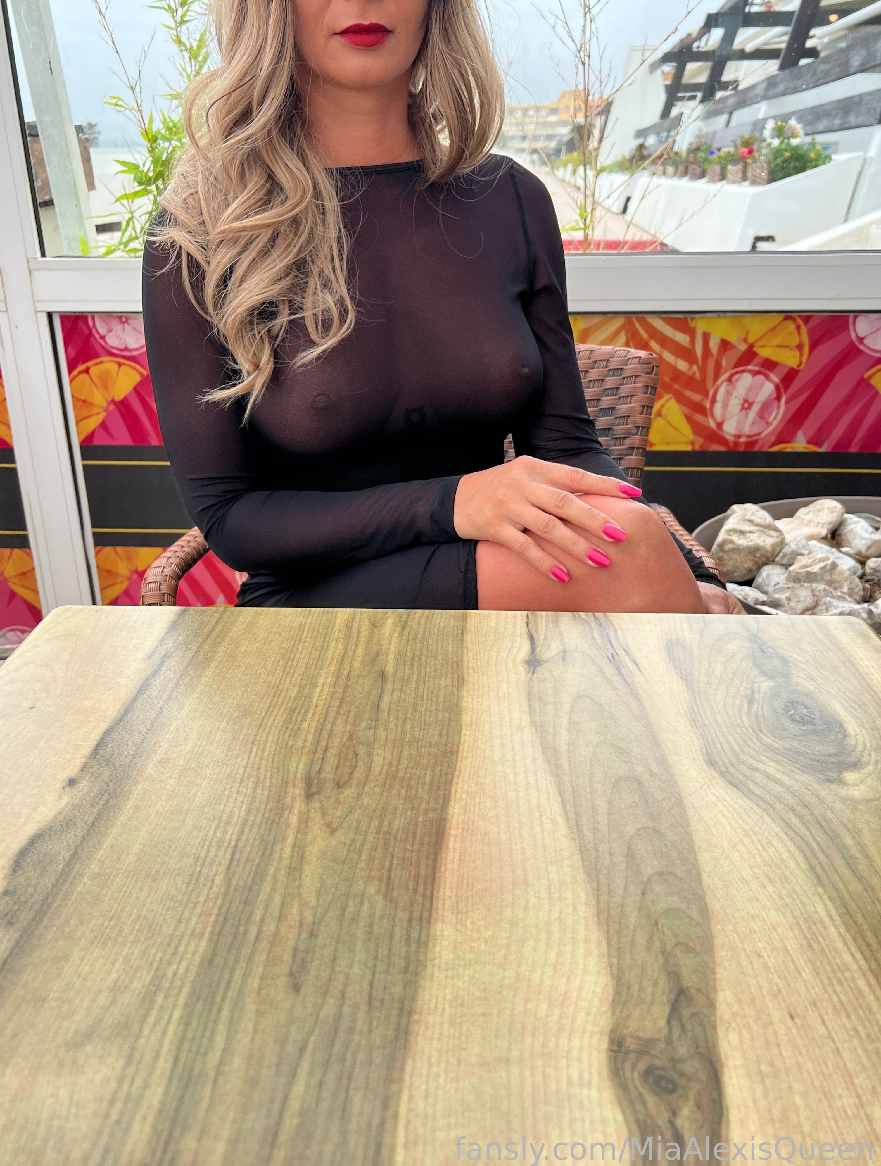 MiaAlexisQueen