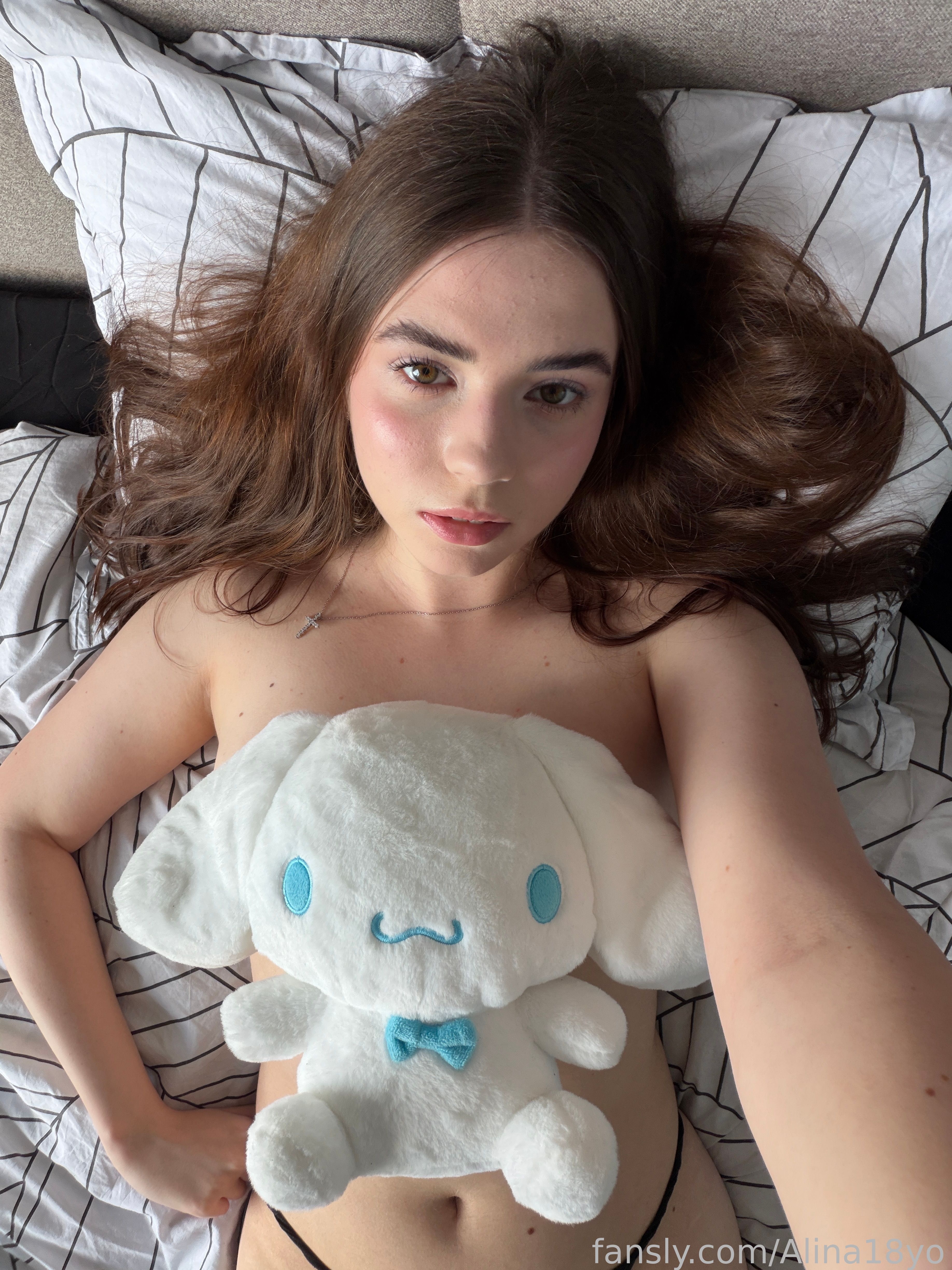 Alina18yo