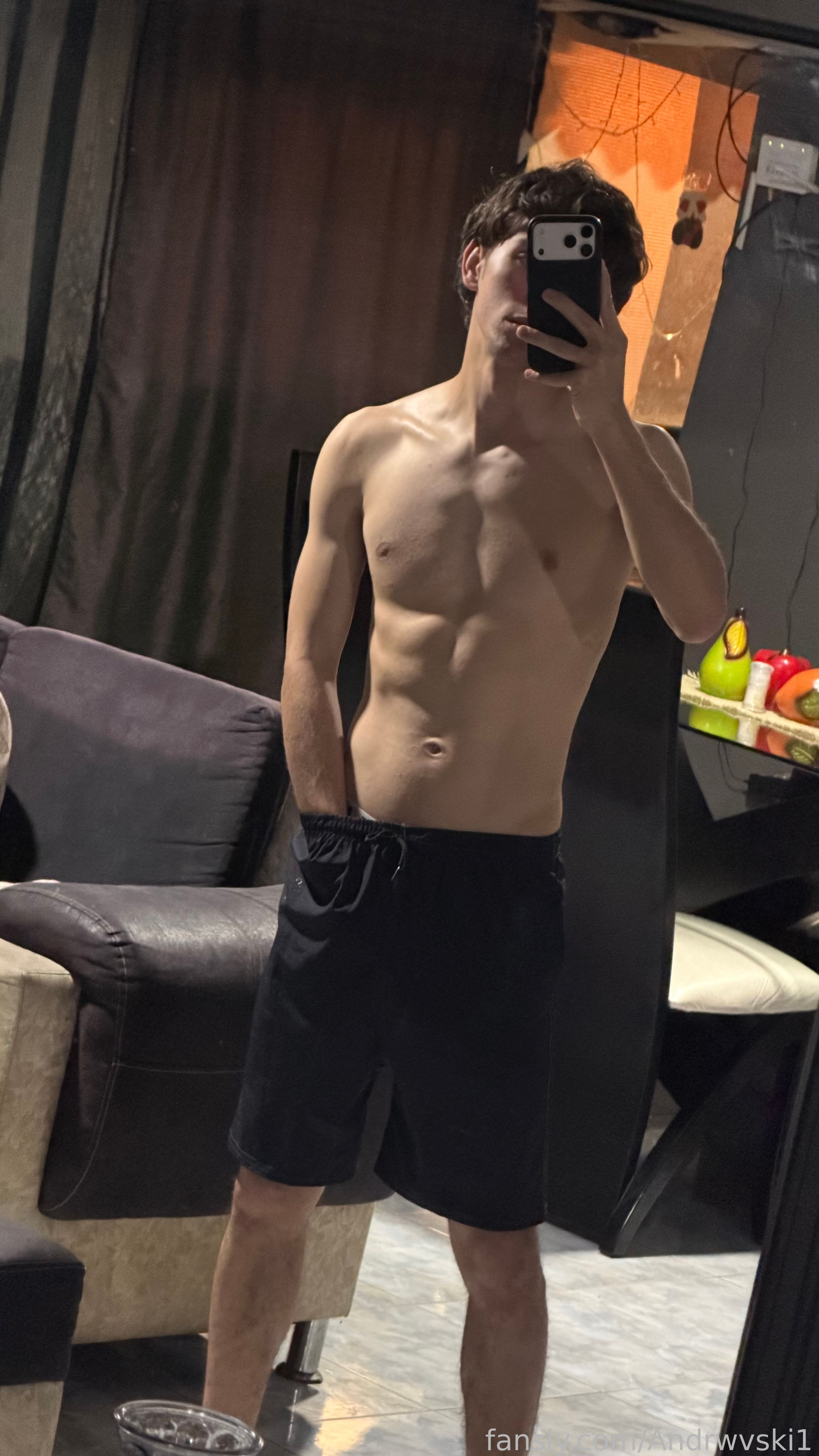 Andrwvski1